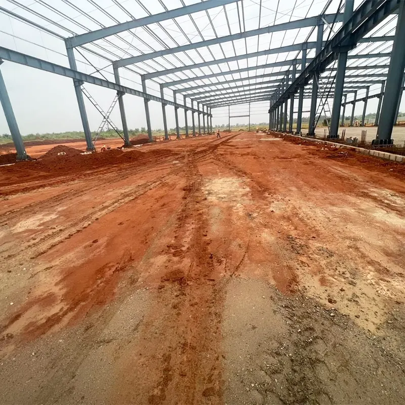 Taller de estructura de acero con marco de portal